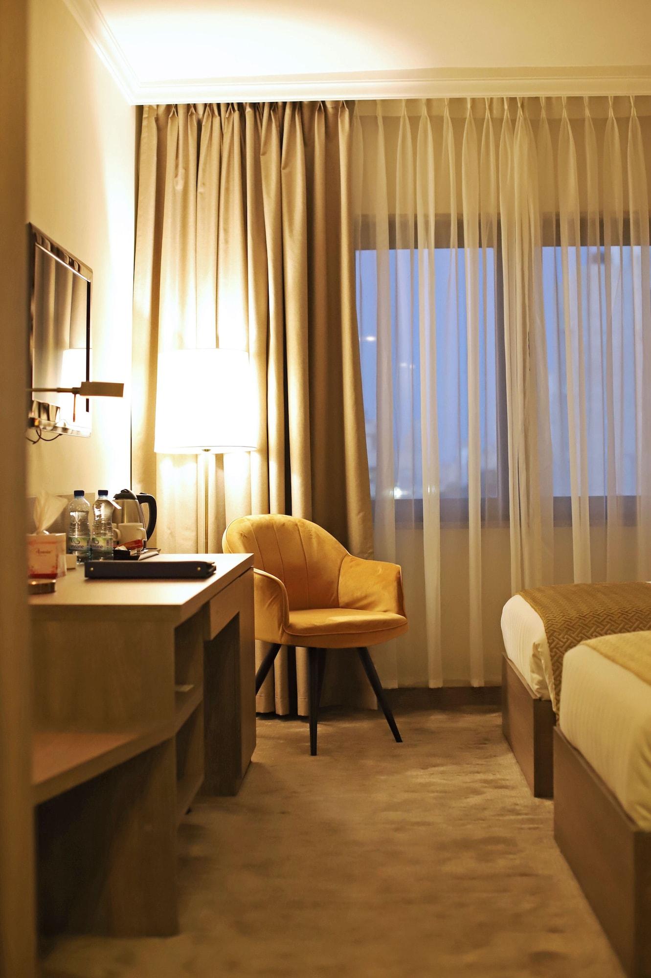 The Sanrock Hotel Amman Exteriör bild