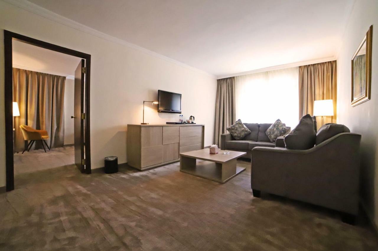 The Sanrock Hotel Amman Exteriör bild